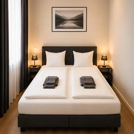 La Plaza24 Hotel *