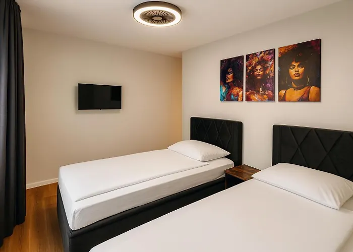 La Plaza24 Hotel