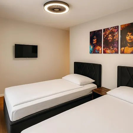 La Plaza24 Hotel